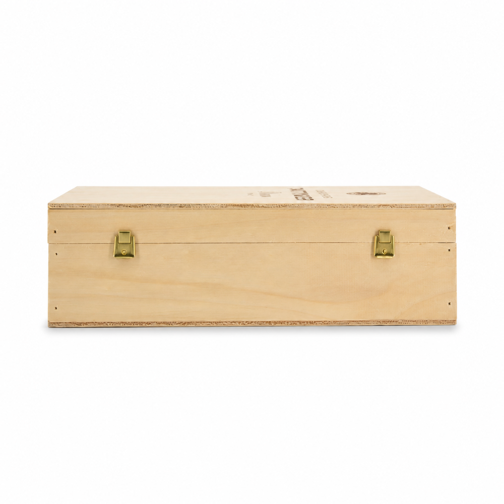 Zwei Flaschen Taittinger Prelude Grands Crus in Holzkiste