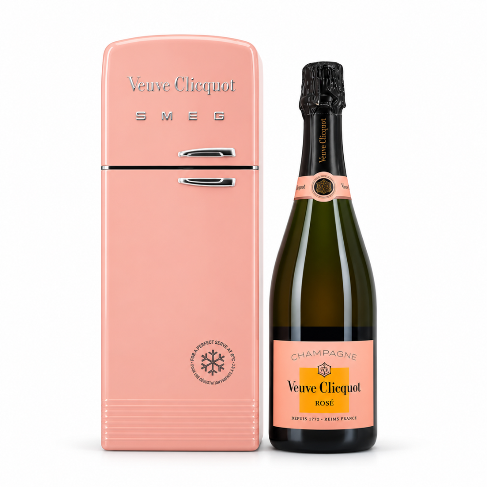 Veuve Clicquot Rose in Smeg-Kühlschrank